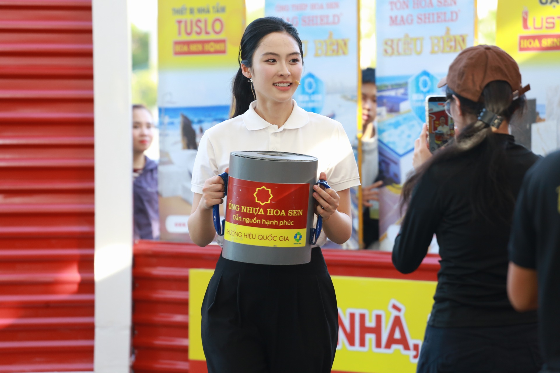 Hơn 2,5 tỷ đồng được bà con xứ Nghệ trực tiếp đóng góp qua “Thùng tiền yêu thương”