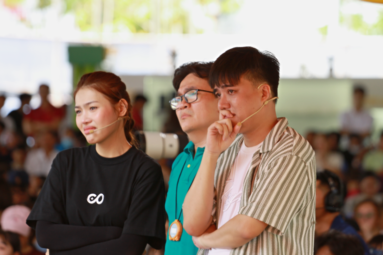 Những câu chuyện giàu nghị lực tại "Mái ấm gia đình Việt" khiến MC Đại Nghĩa, diễn viên Duy Khương và á hậu Đỗ Cẩm Ly xúc động