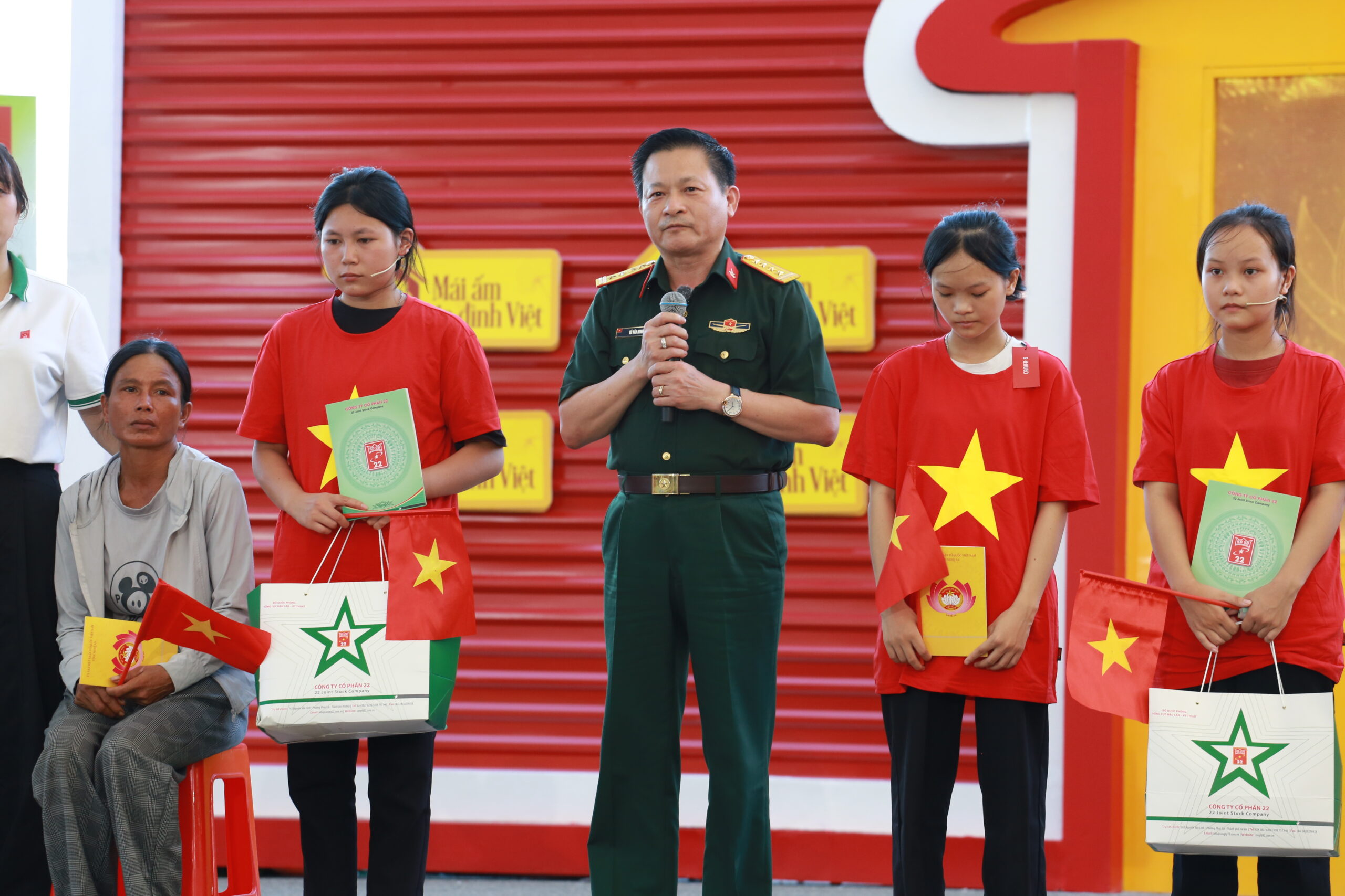 Mọi nguồn lực hỗ trợ từ chương trình, địa phương và các mạnh thường quân đều được trao gửi trực tiếp, minh bạch đến các em nhỏ